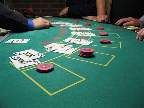 come contare le carte al blackjack|Come contare le carte a blackjack: le 5 migliori tecniche di conteggio.